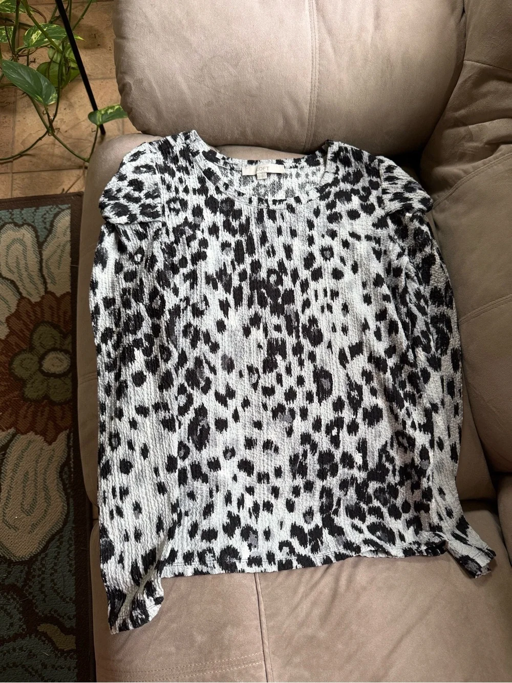 LOFT Black and White Leopard Print Long Sleeve Blouse